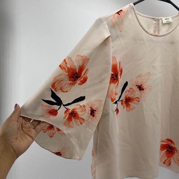 Wilfred Pink peach Floral Blouse cropped flowy sleeve lightweight date Night - Picture 3 of 6